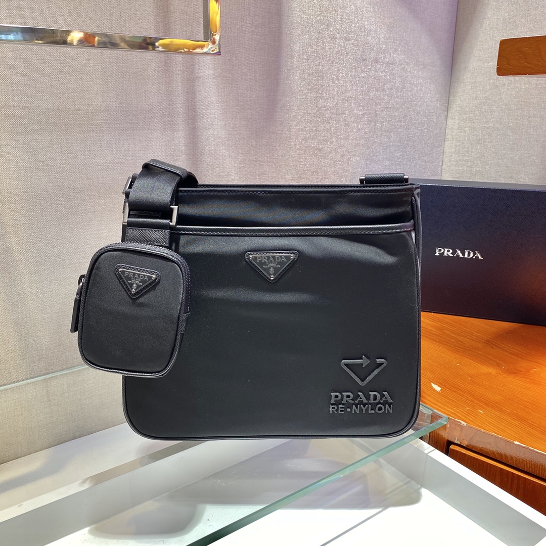 Prada_Crossb